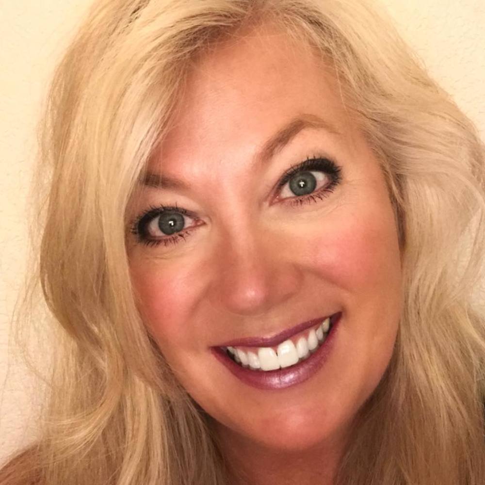 Meet your Posher, Suzanne